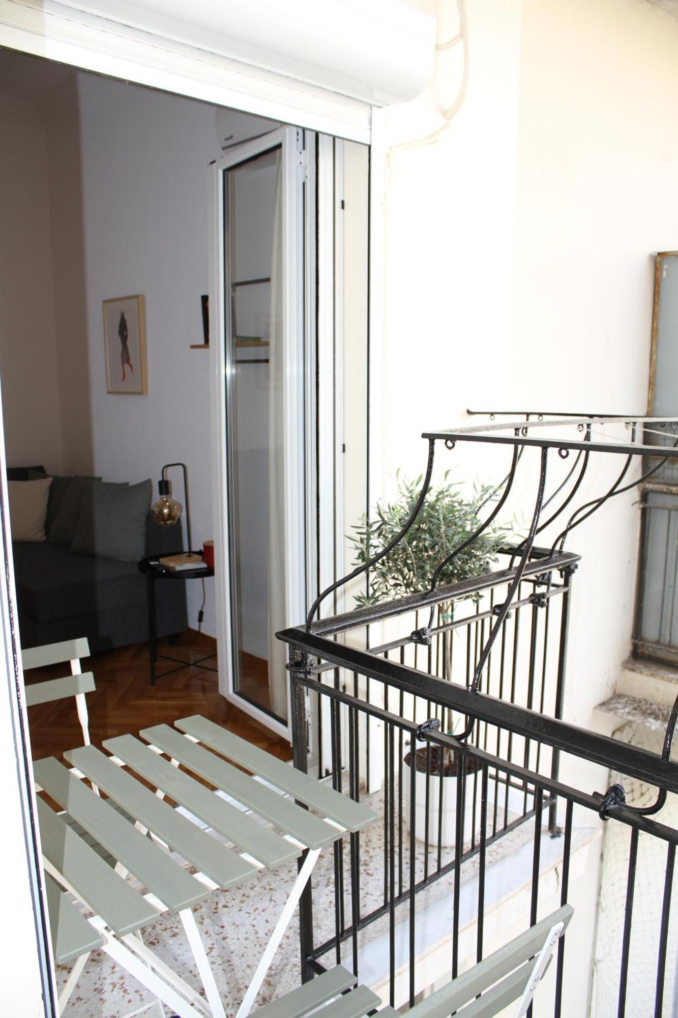 Parthenon Retreat Apartment *